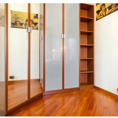 Forum 2 Apartment *